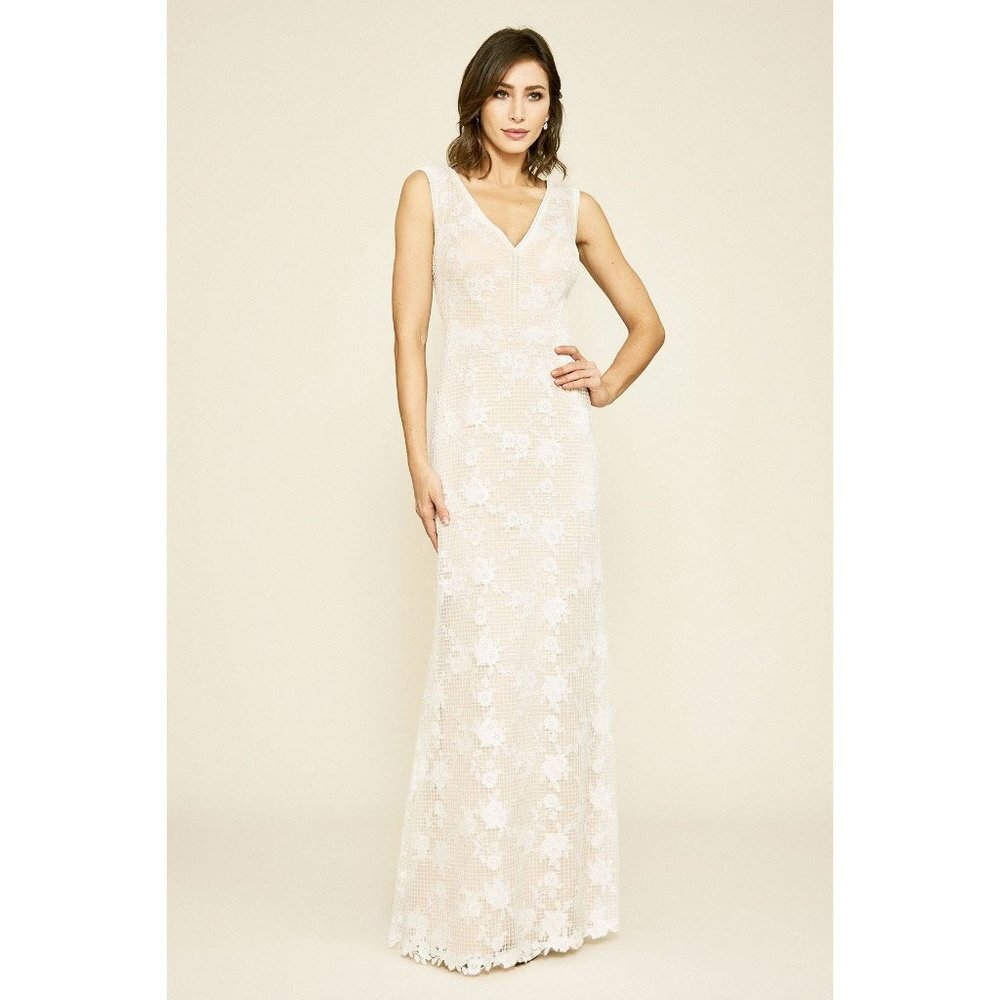 NWT Tadashi Shoji Windsor Sleeveless V-Neck Lace Gown Ivory Petal Bridal Size 10